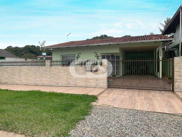#088 - Casa para Venda em Balneário Barra do Sul - SC - 3