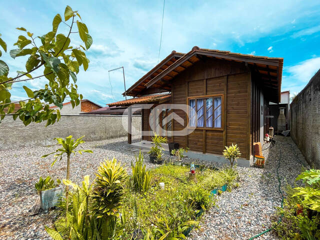 #181 - Casa para Venda em Balneário Barra do Sul - SC - 2