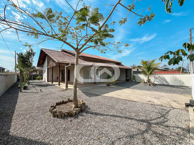 Venda em Costeira - Balneário Barra do Sul