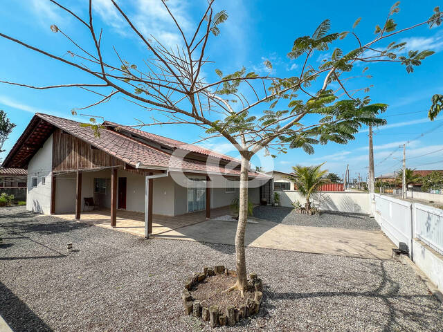 Casa para Venda em Balneário Barra do Sul - 4