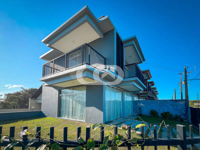 #205 - Sobrado para Venda em Balneário Barra do Sul - SC - 2