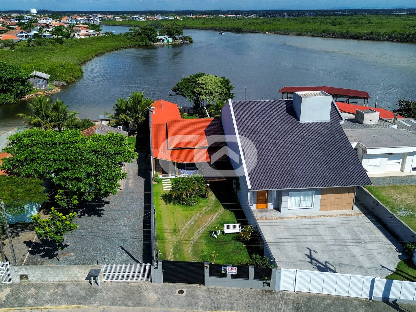 Casa, 3 quartos, 177 m² - Foto 1